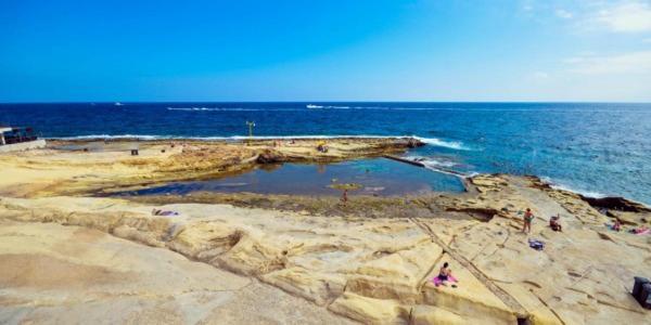 Saint Julian's Homestay @ Viewpoint St Julians מראה חיצוני תמונה